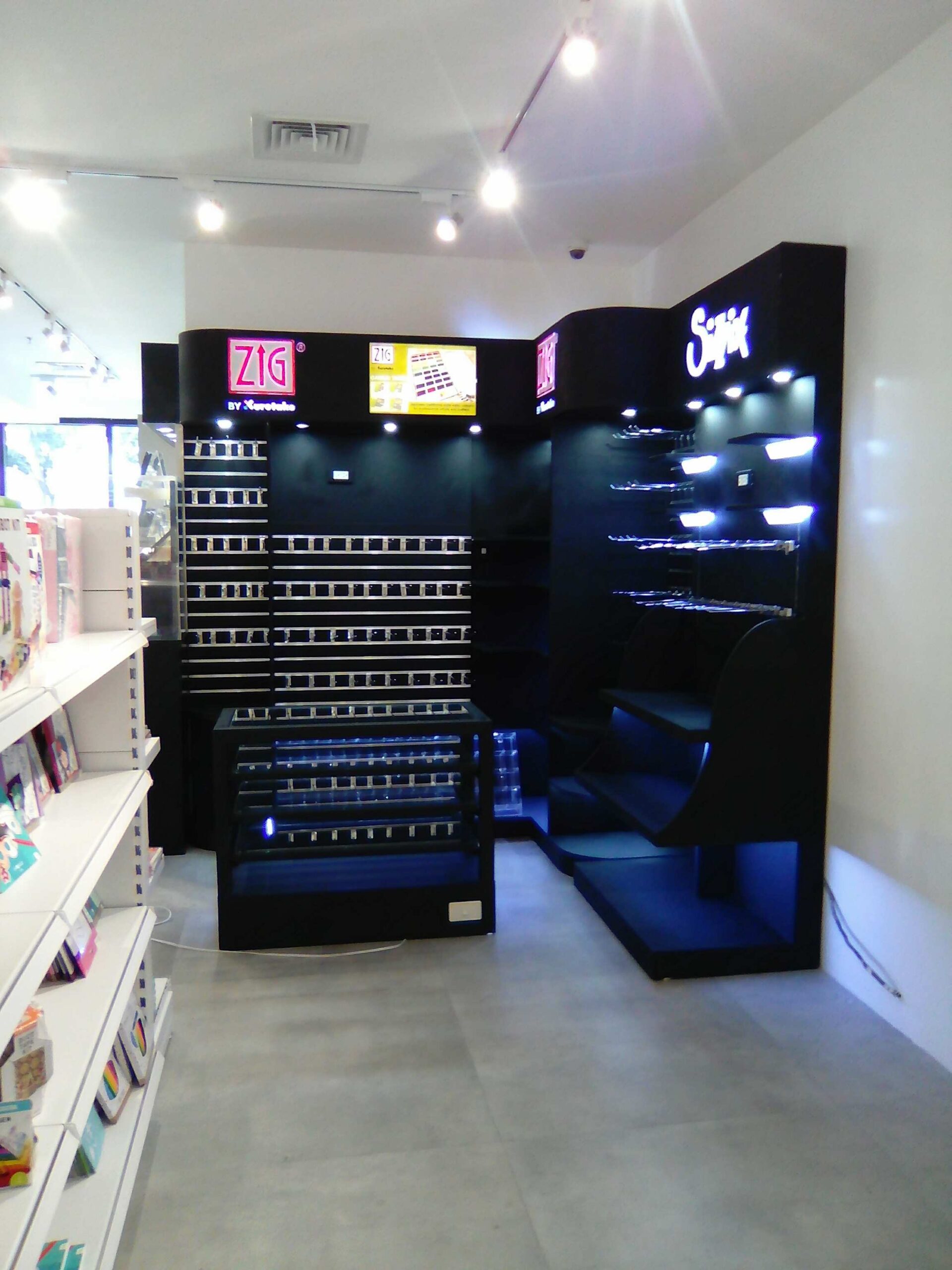 27989969 1914745851901267 584854493 o copy